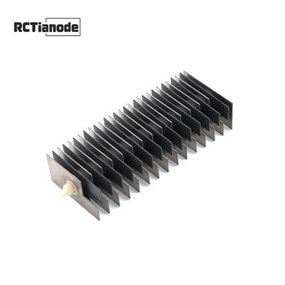 Títan rafskautaplata
